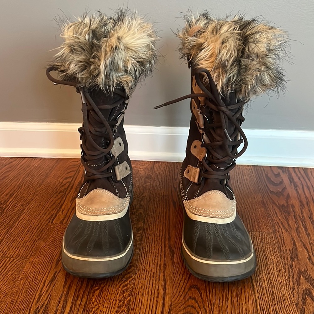 Sorel Joan of Arctic boots